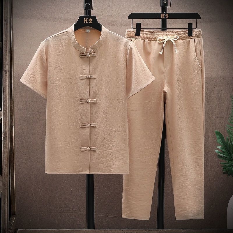 M Beige