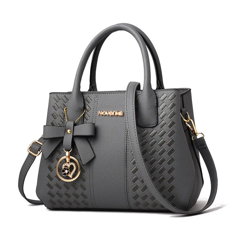 Sac à main femme élégant – Grand sac noir avec bandoulière, style chic et moderne