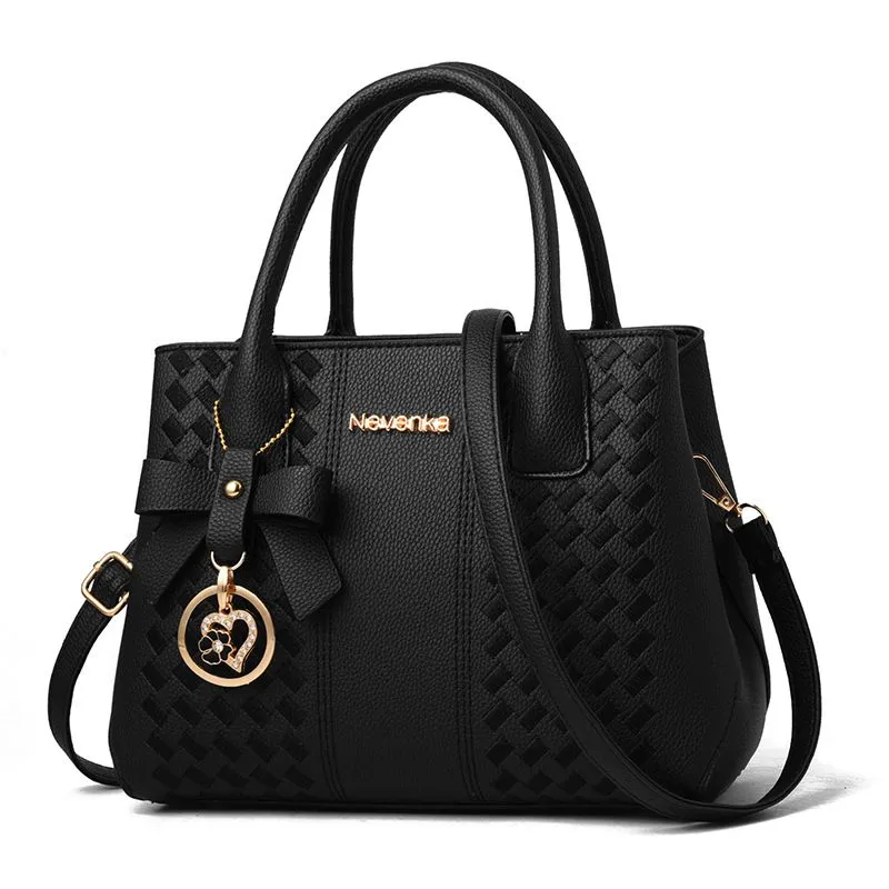 Sac à main femme élégant – Grand sac noir avec bandoulière, style chic et moderne