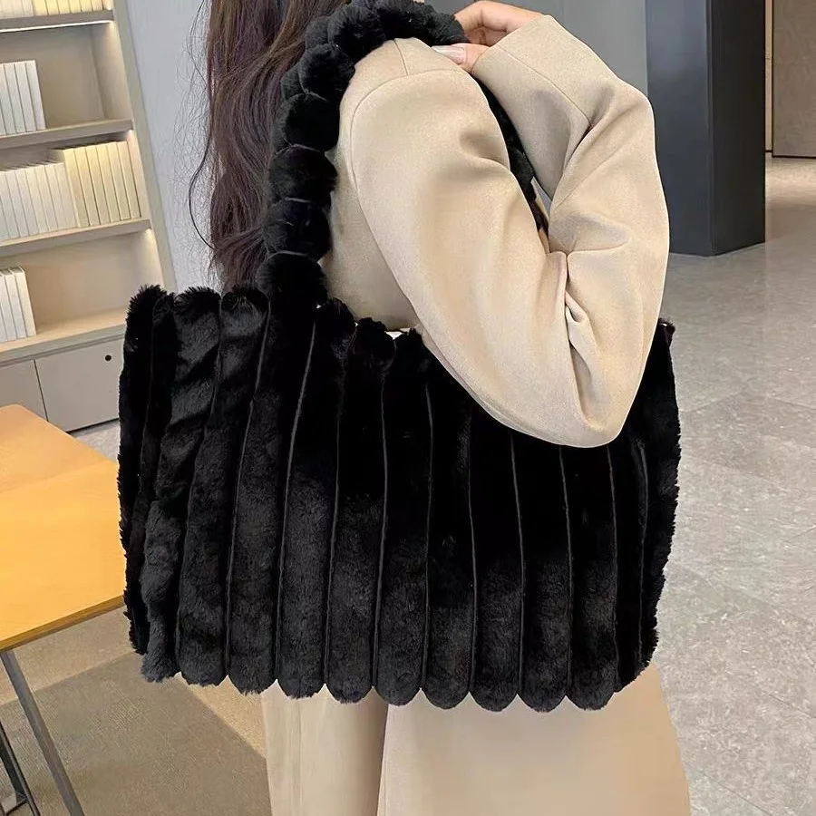 Sac Fourre-Tout YUKU en Peluche | Grande Capacité | Idéal Fêtes & Sorties | Vente en Gros